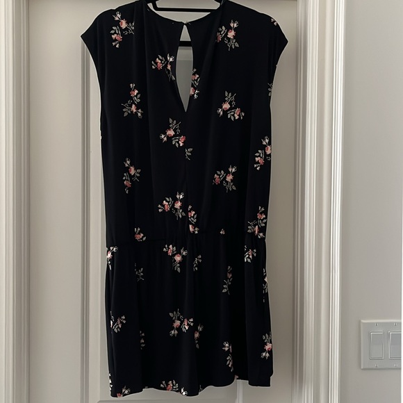 BCBG - black romper with flowers - Picture 2 of 3